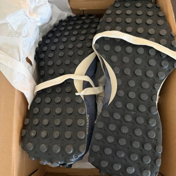 New Balance Men's Sneaker Running Shoe, U327WCB, Vintage Indigo NIB - Picture 2 of 6